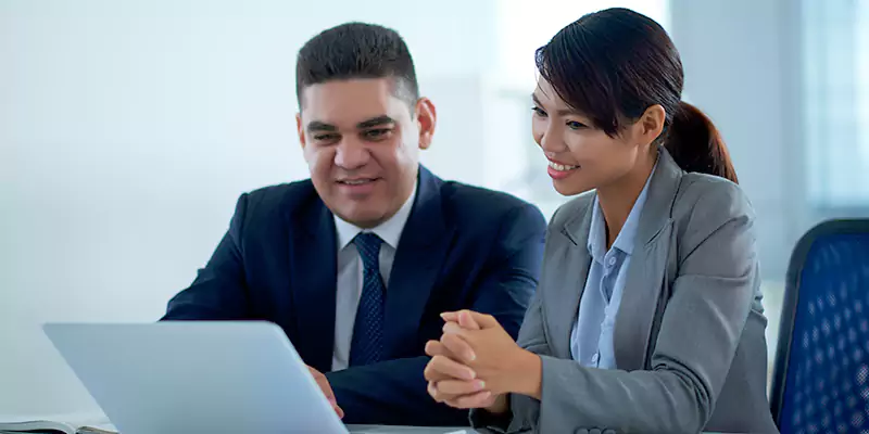 Why Partner with the Best TN Visa Consultants for Canadian Applicants for Paraguay?